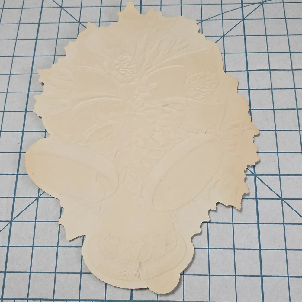 Die‎ Cut Foiled Cardboard Christmas Decorations Vtg Three Bells 13.5x10